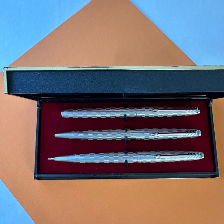 Parker 45 Vintage  Harlequin Shield Pen Set - New Old Stock