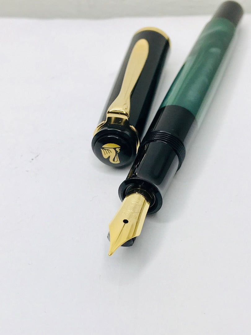 Pelikan Classic M200 Marbled Green Fountain Pen
