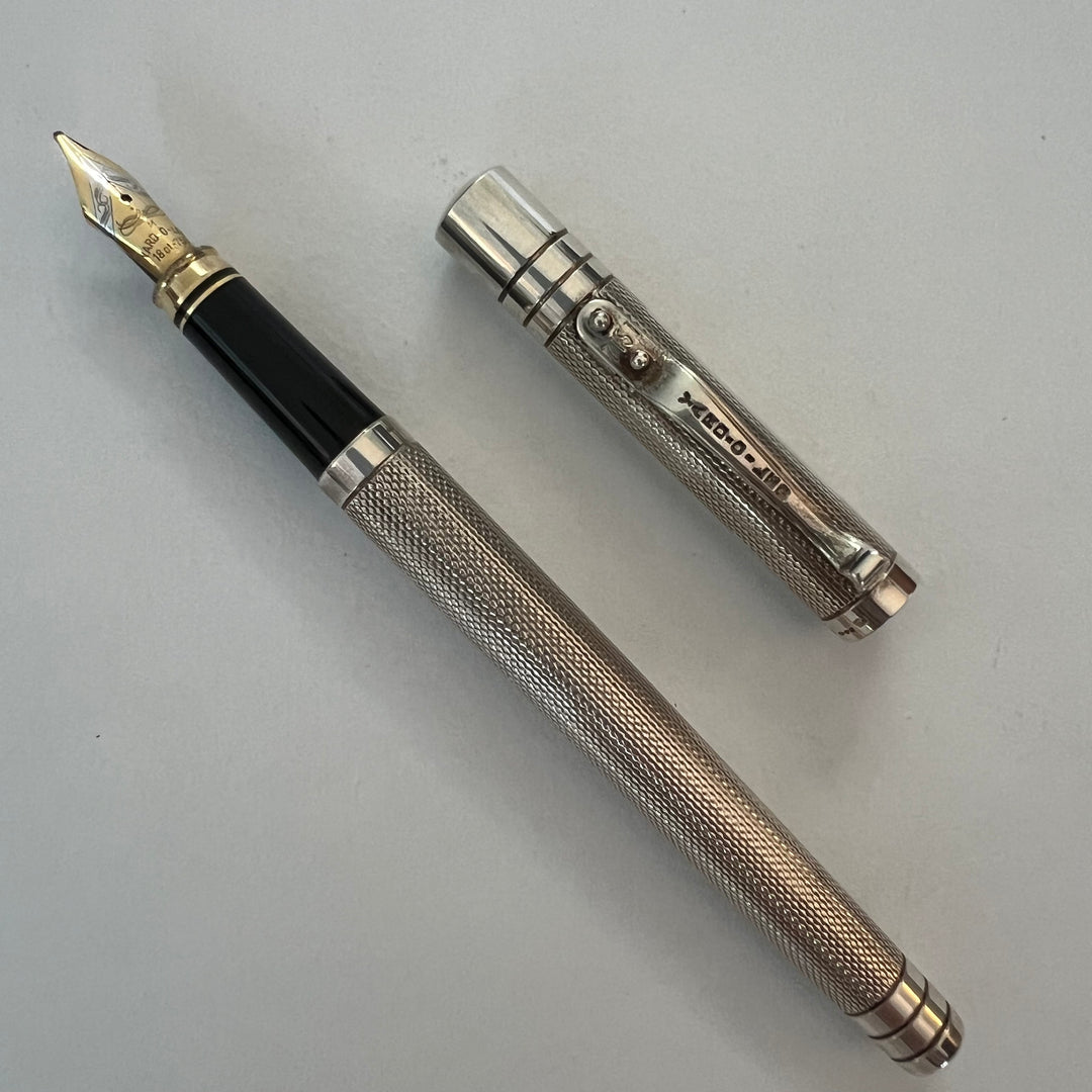 Pre-Loved Yard-O-Led Viceroy Barley Standard Fountain Pen