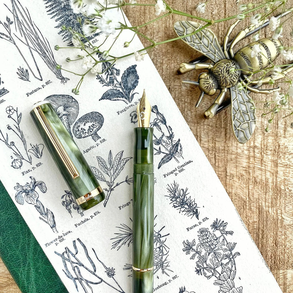 Esterbrook JR Pocket Fountain Pen in Palm Green
