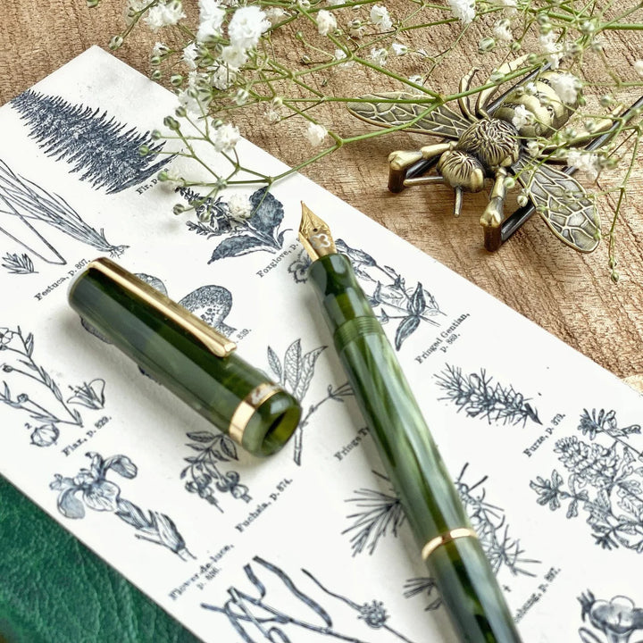 Esterbrook JR Pocket Fountain Pen in Palm Green