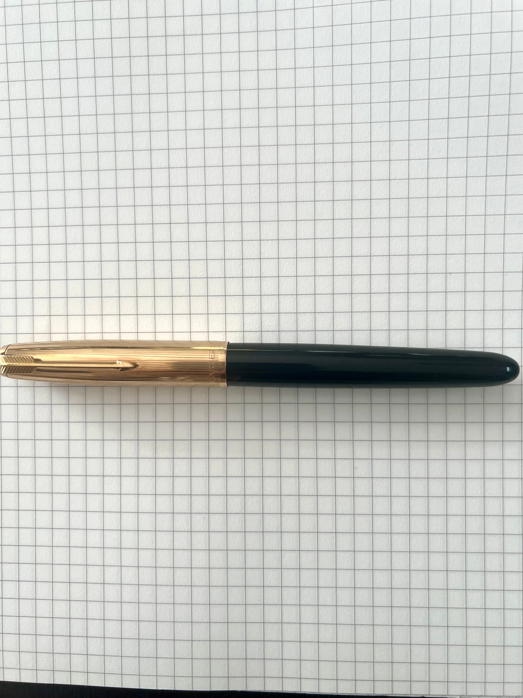 Pre-Loved Parker Vintage 51 Black and Gold Fountain Pen