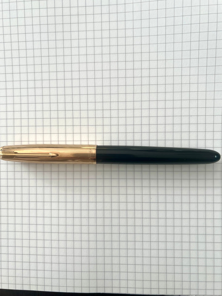 Pre-Loved Parker Vintage 51 Black and Gold Fountain Pen