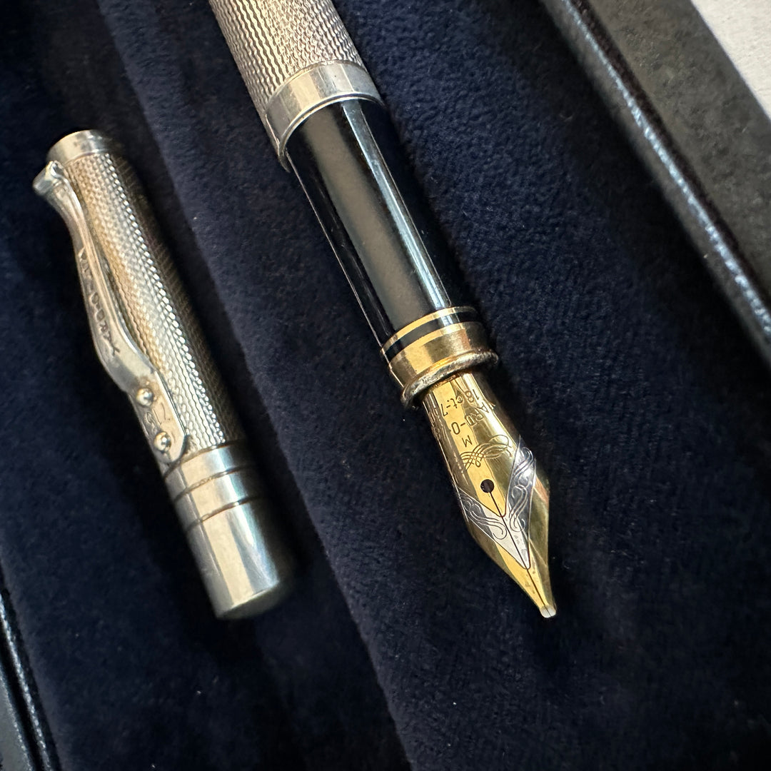 Pre-Loved Yard-O-Led Viceroy Barley Standard Fountain Pen