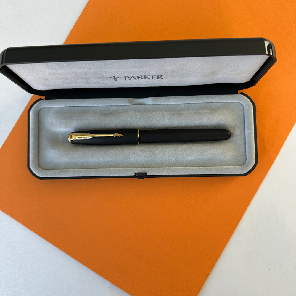 Parker Sonnet Matte Black Gold Trim Fountain Pen - New Old Stock