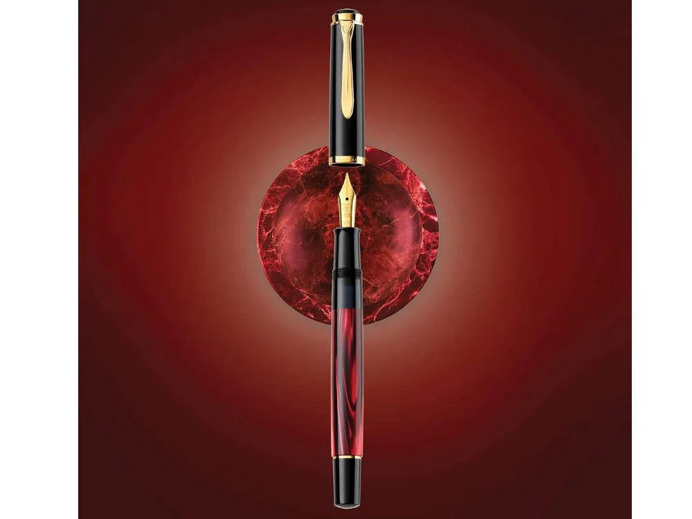 Pelikan Special. Edition Classic 200 Red Marbled Fountain Pen