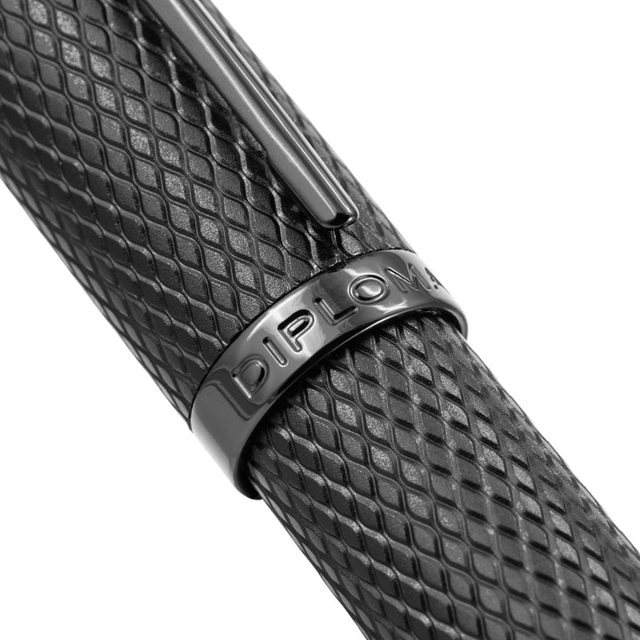 Diplomat Viper Fountain Pen - Black Guilloche F/M