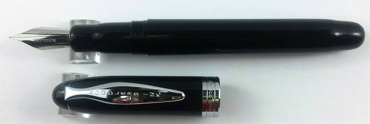 Noodler's Black Ahab Flex Fountain Pen